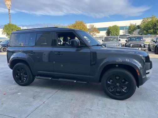 2024 Land Rover Defender P300