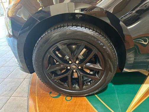 Santorini Black 2026 Land Rover Range Rover Velar P250 Dynamic SE