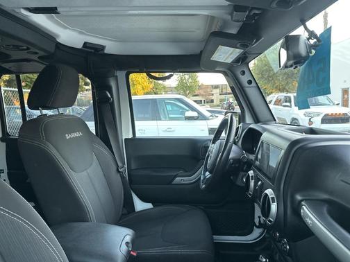 2018 Jeep Wrangler JK Unlimited Sahara