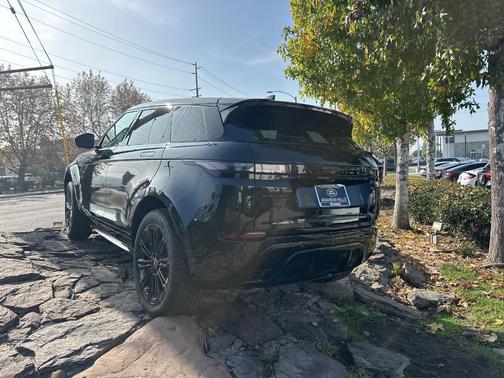 2025 Land Rover Range Rover Evoque Dynamic SE