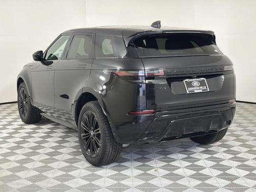 2025 Land Rover Range Rover Evoque Dynamic SE