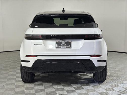 2026 Land Rover Range Rover Evoque Dynamic SE