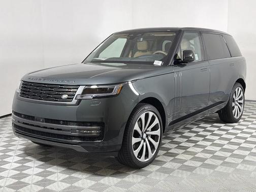 2025 Land Rover Range Rover P400 SE 7 Seat
