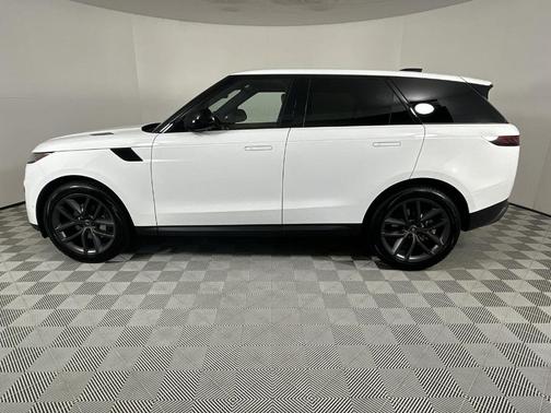 2025 Land Rover Range Rover Sport P360 SE