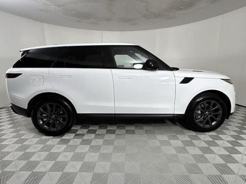 2025 Land Rover Range Rover Sport P360 S