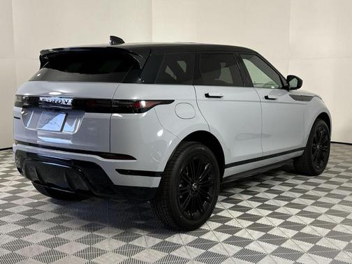 2025 Land Rover Range Rover Evoque Dynamic SE