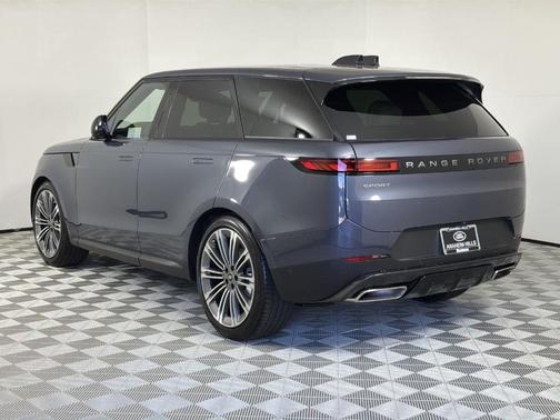 2025 Land Rover Range Rover Sport P360 SE