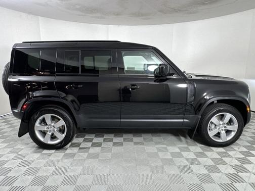 2025 Land Rover Defender P400 S