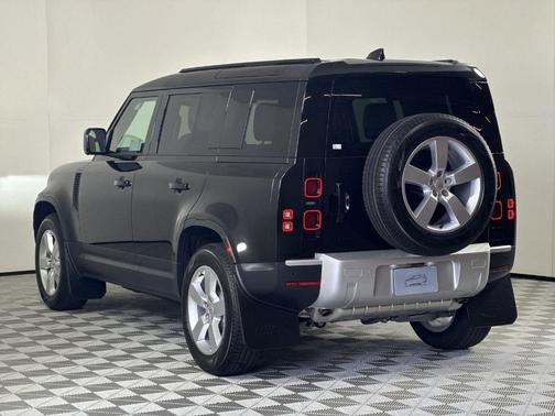 2025 Land Rover Defender P400 S