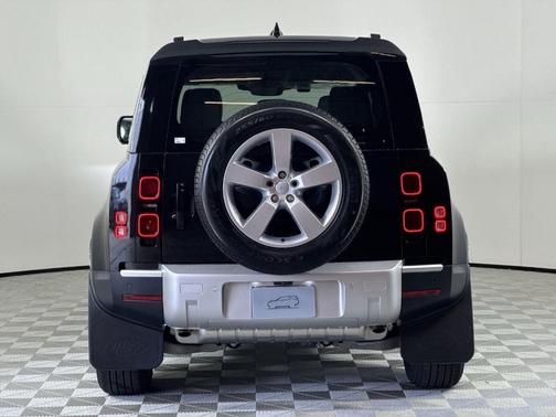 2025 Land Rover Defender P400 S