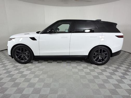 Fuji White 2024 Land Rover Range Rover Sport SE