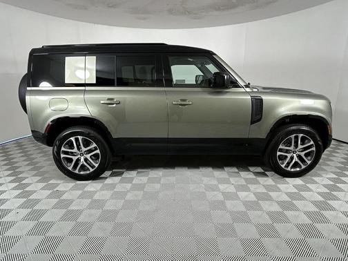 2025 Land Rover Defender P400 X-Dynamic SE