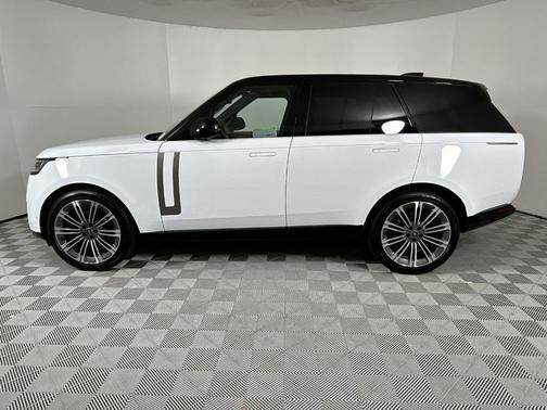 2025 Land Rover Range Rover P530 SE