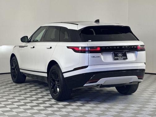 2025 Land Rover Range Rover Velar P250 Dynamic SE