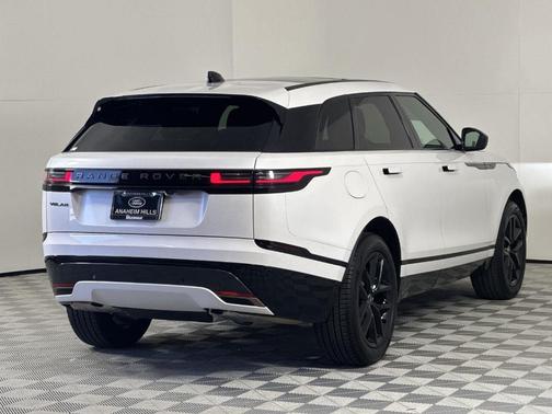 2025 Land Rover Range Rover Velar P250 Dynamic SE