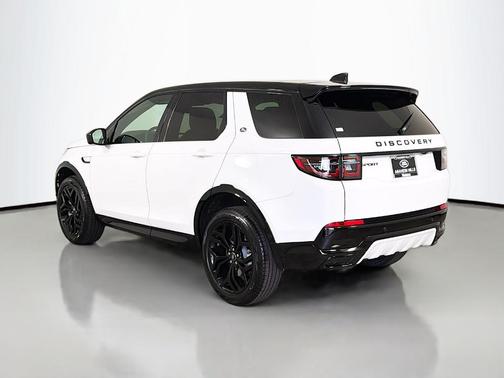 Fuji White 2026 Land Rover Discovery Sport LANDMARK