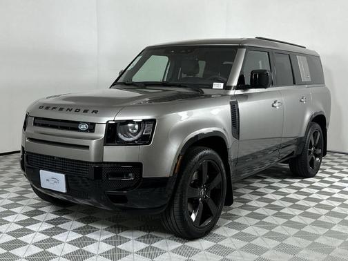 2024 Land Rover Defender P400 X-Dynamic SE