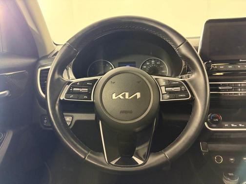 Cherry Black 2023 Kia Seltos EX