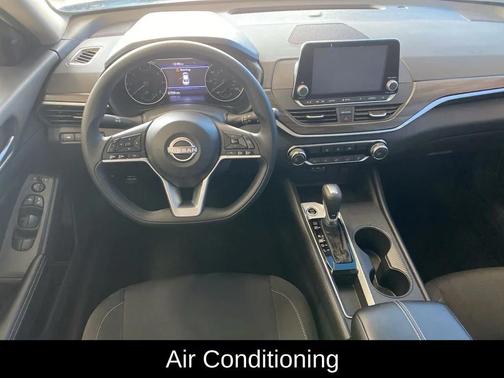 Super Black 2025 Nissan Altima 2.5 SV