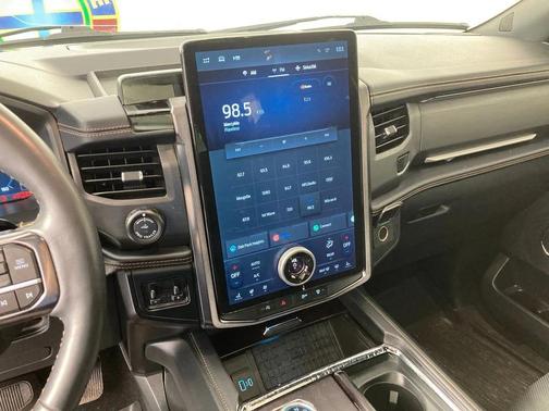 Dark Matter Gray Metallic 2024 Ford Expedition Max Platinum