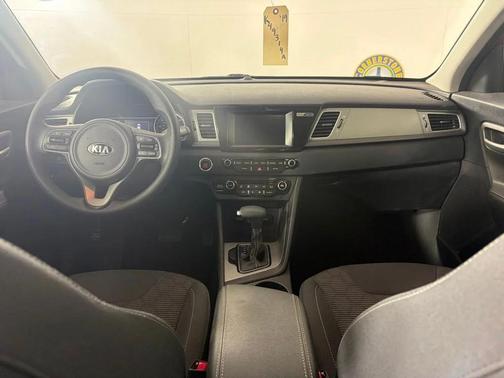 Runway Red 2019 Kia Niro LX