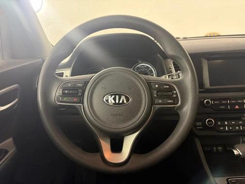 Runway Red 2019 Kia Niro LX
