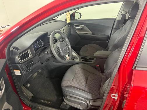 Runway Red 2019 Kia Niro LX