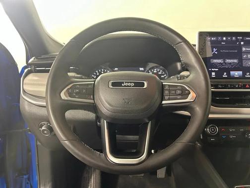 Hydro Blue Pearlcoat 2025 Jeep Compass Limited