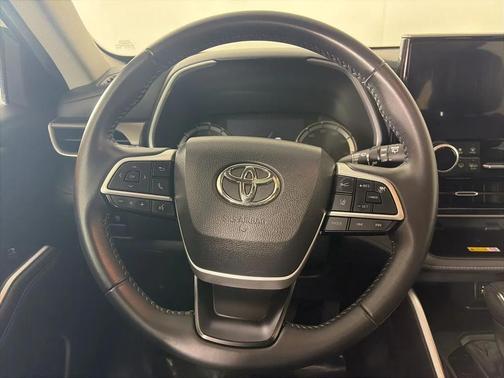 Cypress 2023 Toyota Highlander XLE