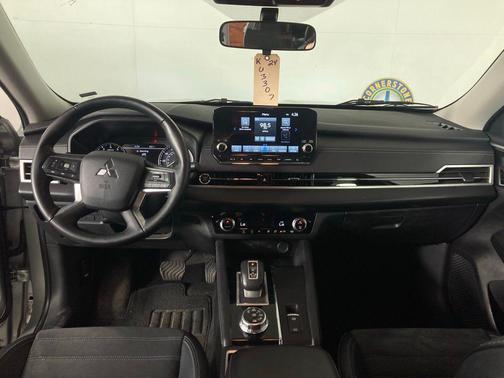 2024 Mitsubishi Outlander SE 2.5 S-AWC