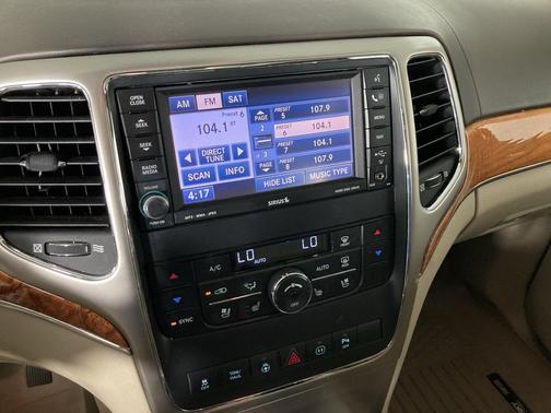 2011 Jeep Grand Cherokee Overland
