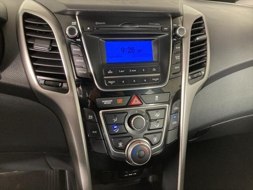 2017 Hyundai Elantra GT Base