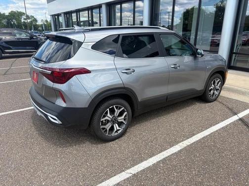 Steel Gray 2023 Kia Seltos EX