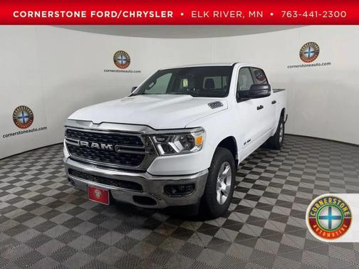 Bright White Clearcoat 2024 RAM 1500 Big Horn/Lone Star