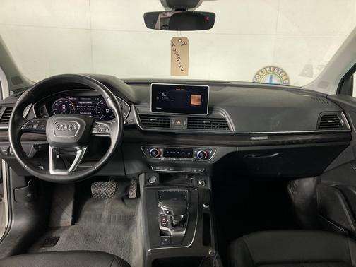 2020 Audi Q5 Premium Plus 55 TFSI e quattro S tronic