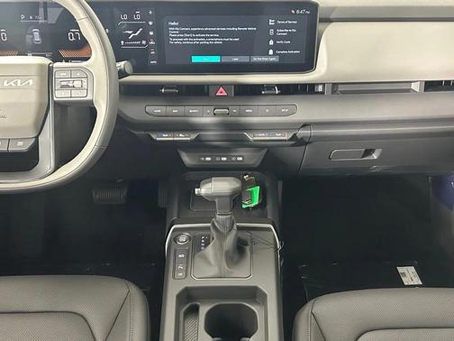 Aurora Black Pearl 2027 Kia Seltos EX