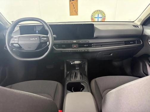 Aurora Black Pearl 2025 Kia K4 LXS