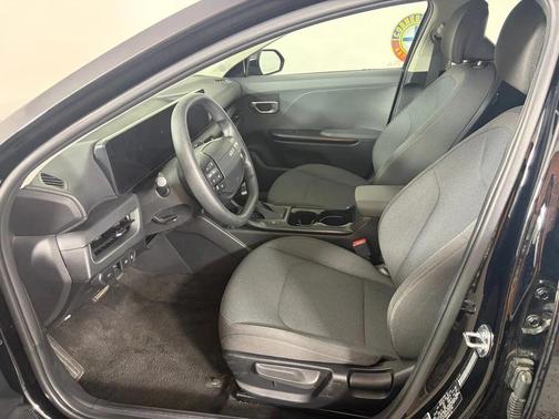Aurora Black Pearl 2025 Kia K4 LXS