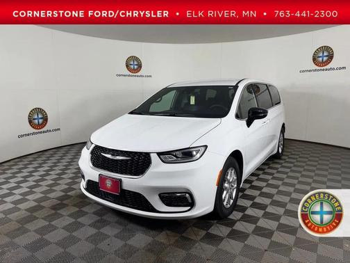 Bright White Clearcoat 2025 Chrysler Pacifica L