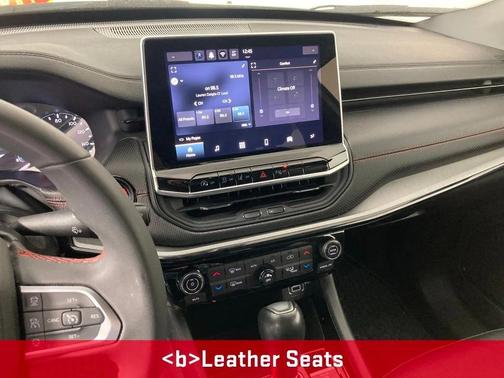 Bright White Clearcoat 2025 Jeep Compass Trailhawk