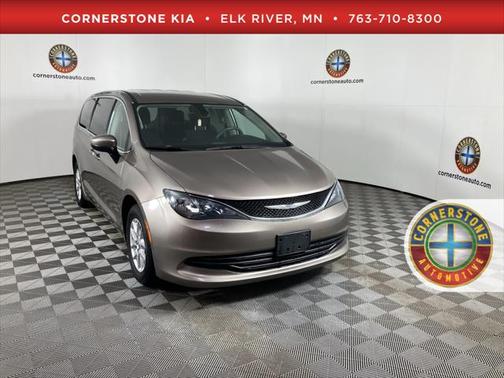 2017 Chrysler Pacifica Touring