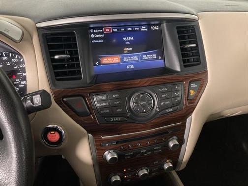 2017 Nissan Pathfinder Platinum