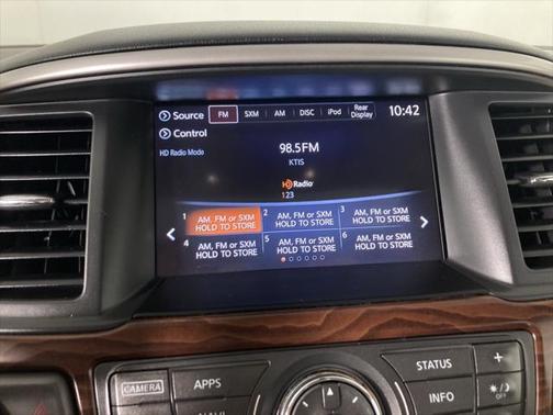 2017 Nissan Pathfinder Platinum