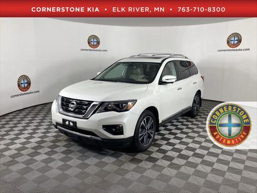 2017 Nissan Pathfinder Platinum