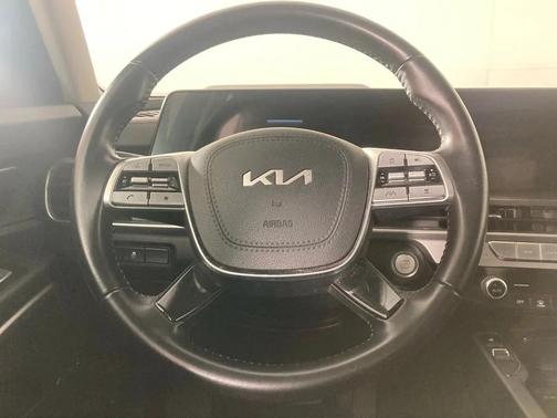 Ebony Black 2023 Kia Telluride S