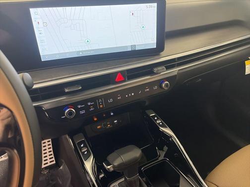 Ivory Silver 2026 Kia Sorento SX