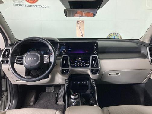 2022 Kia Sorento Plug-In Hybrid SX
