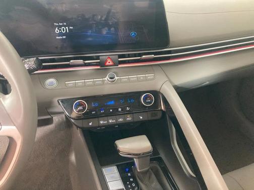 Amazon Gray 2025 Hyundai ELANTRA SEL