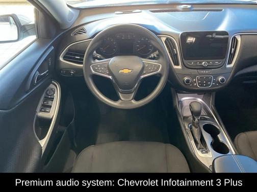 Summit White 2024 Chevrolet Malibu FWD 1LT