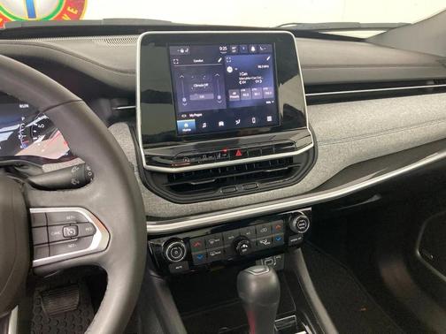 Red Hot Pearlcoat 2025 Jeep Compass Latitude